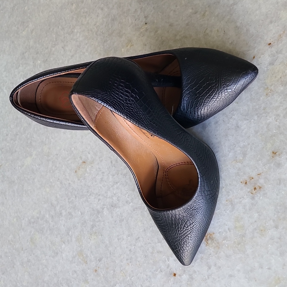Classic black pump heels